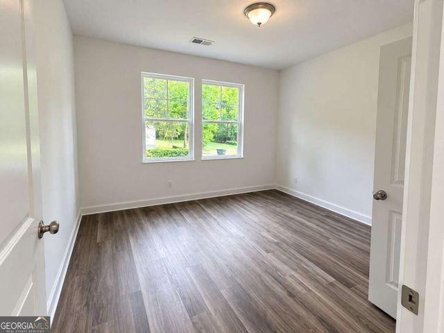 1850 W Mcintosh Road, Griffin, GA 30223