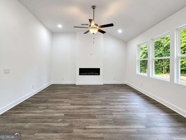 1850 W Mcintosh Road, Griffin, GA 30223