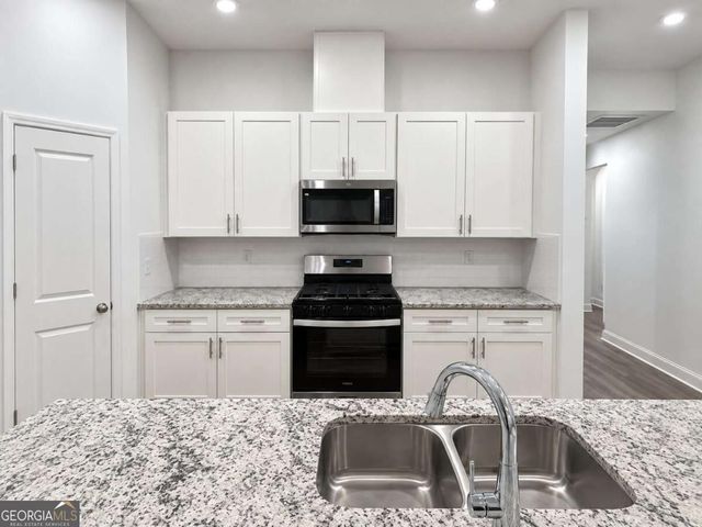 1850 W Mcintosh Road, Griffin, GA 30223