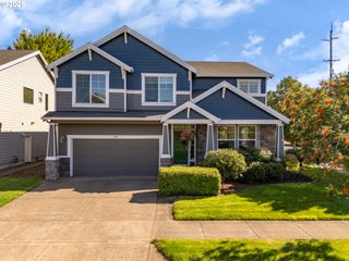 440 W KEMPER CREST Dr, Newberg, OR 97132