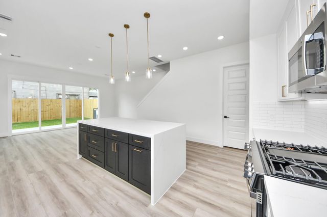 2408 Lorraine Street, Houston, TX 77026