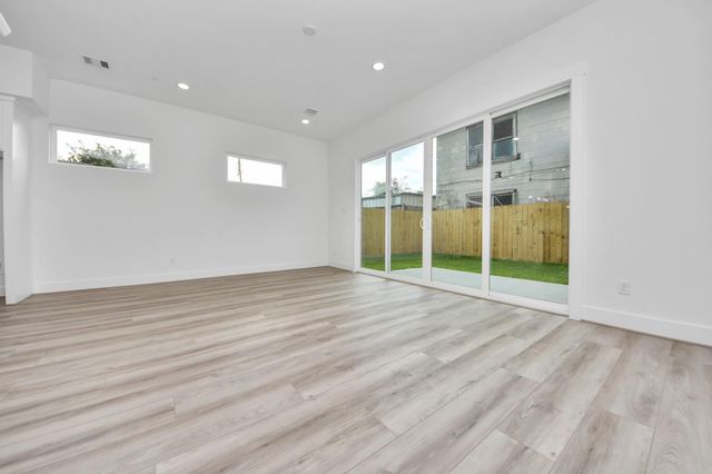 2408 Lorraine Street, Houston, TX 77026