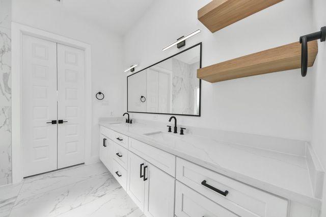 2408 Lorraine Street, Houston, TX 77026