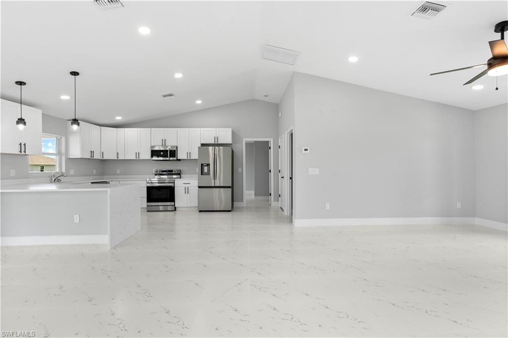 Image 17 of property listing at 1702 Nelson RD N, Cape Coral, FL 33993