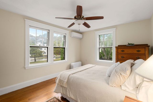 1929 Commonwealth Ave, Newton, MA 02466