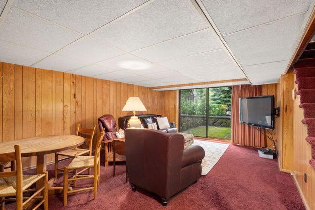 1929 Commonwealth Ave, Newton, MA 02466