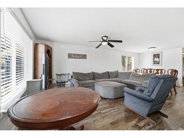 1802 Nw 3rd St, Battle Ground, WA 98604