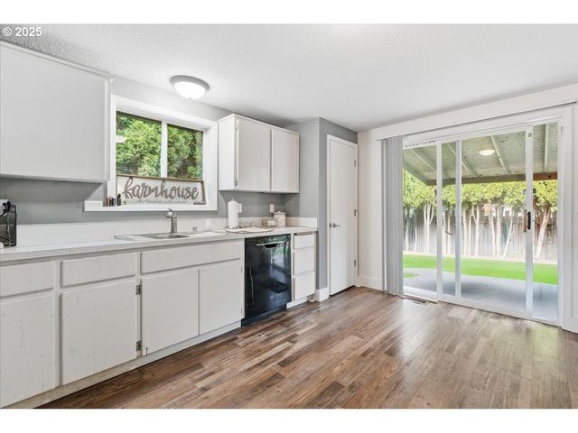 1802 Nw 3rd St, Battle Ground, WA 98604