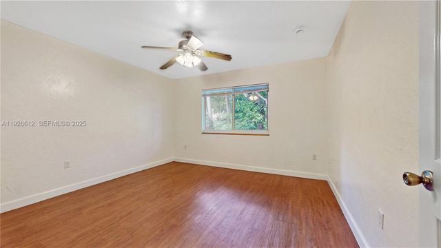 15735 SW 92nd Ave, Palmetto Bay, FL 33157