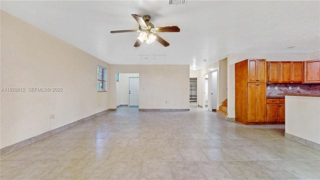 15735 SW 92nd Ave, Palmetto Bay, FL 33157