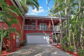 15735 SW 92nd Ave, Palmetto Bay, FL 33157