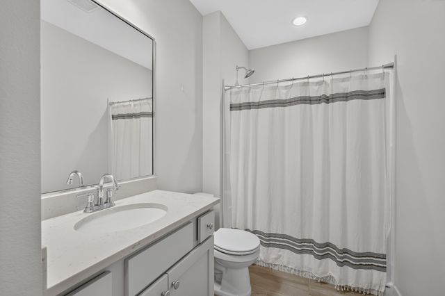 616 Elkwood Circle, Norwalk, IA 50211