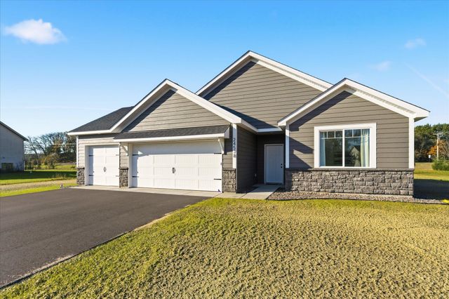 24578 140th Street NW, Zimmerman, MN 55398