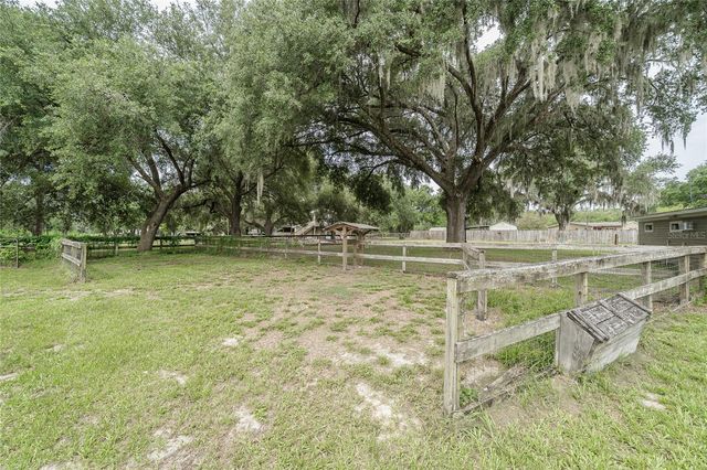 5117 CR 316A, Bushnell, FL 33513