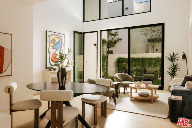 2919 Waverly Drive 105, Los Angeles, CA 90039