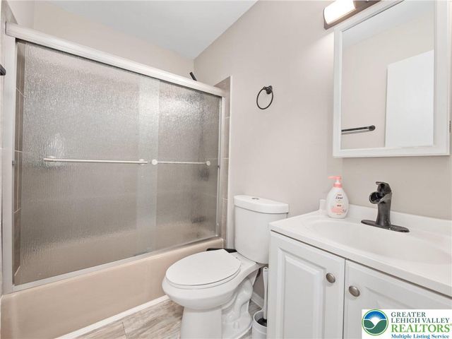 1533 Black Birch Way, Coolbaugh Twp, PA 18466