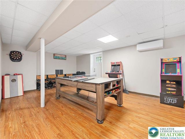 1533 Black Birch Way, Coolbaugh Twp, PA 18466