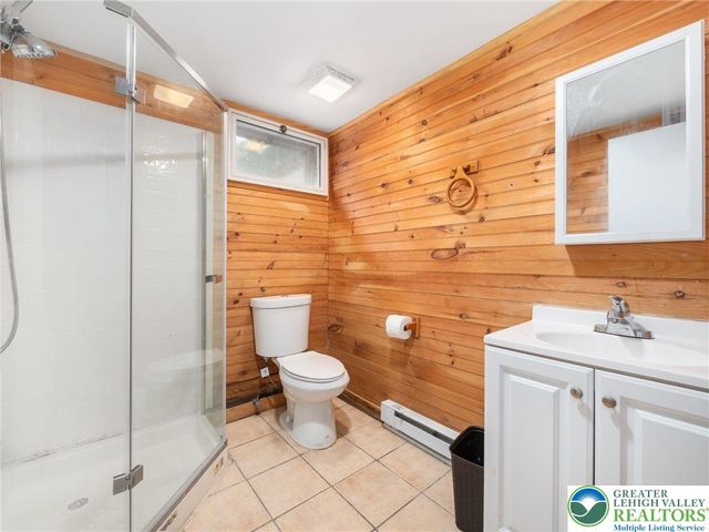 1533 Black Birch Way, Coolbaugh Twp, PA 18466