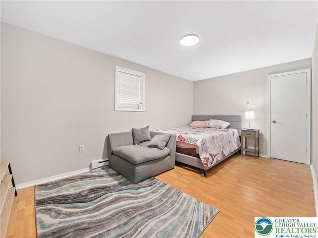 1533 Black Birch Way, Coolbaugh Twp, PA 18466