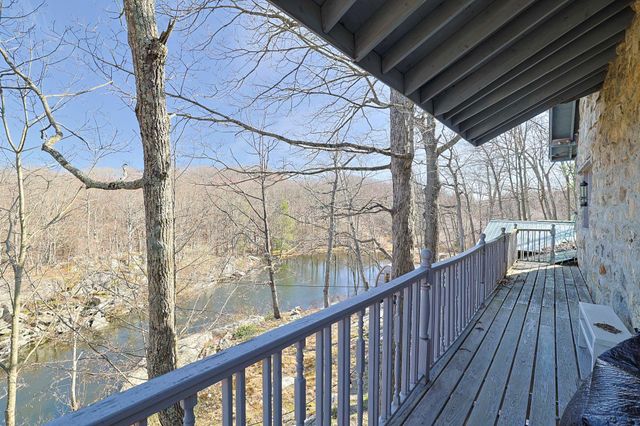 63 Hortontown Hill Road, Hopewell Junction, NY 12533