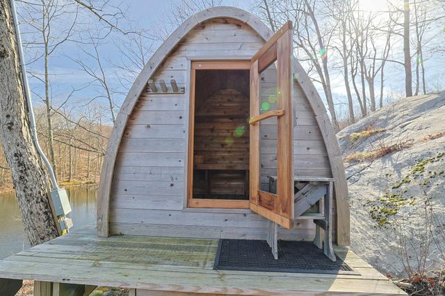 63 Hortontown Hill Road, Hopewell Junction, NY 12533