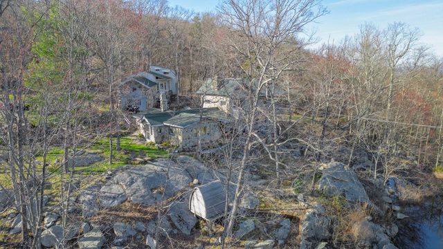 63 Hortontown Hill Road, Hopewell Junction, NY 12533