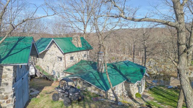 63 Hortontown Hill Road, Hopewell Junction, NY 12533