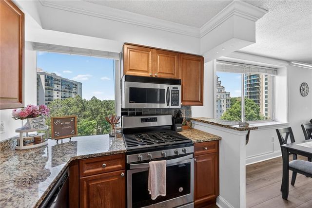 2479 Peachtree Road NE 816, Atlanta, GA 30305