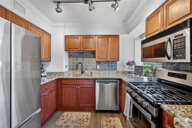 2479 Peachtree Road NE 816, Atlanta, GA 30305