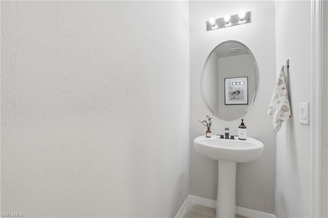 15453 Wildflower CIR, Naples, FL 34119