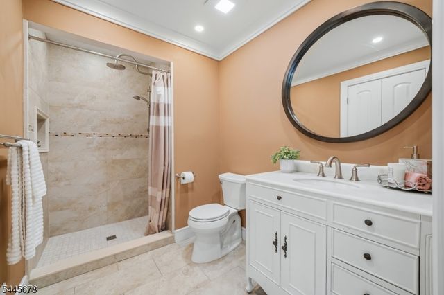 1002 Boxwood Ct, Mahwah Twp., NJ 07430