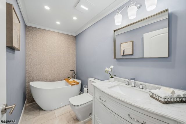 1002 Boxwood Ct, Mahwah Twp., NJ 07430