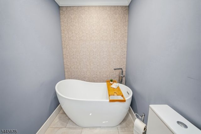 1002 Boxwood Ct, Mahwah Twp., NJ 07430