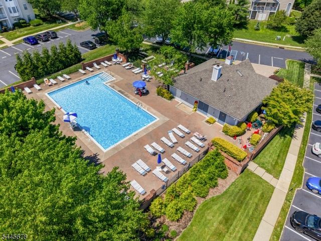 1002 Boxwood Ct, Mahwah Twp., NJ 07430