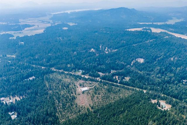 6833 Coyote Trail Lot B & C, Newport, WA 99156