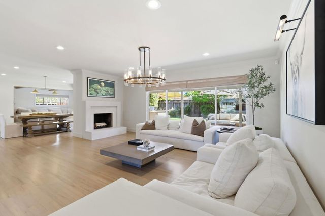 1132 Denise Way, San Jose, CA 95125