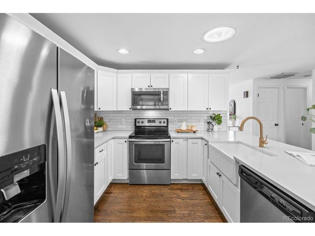 1528 S Jamaica St, Aurora, CO 80012