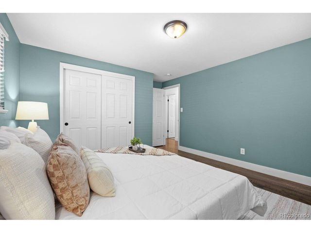 1528 S Jamaica St, Aurora, CO 80012