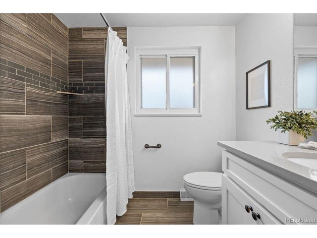 1528 S Jamaica St, Aurora, CO 80012