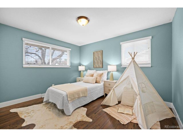 1528 S Jamaica St, Aurora, CO 80012