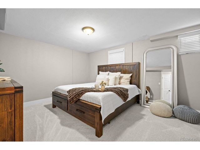 1528 S Jamaica St, Aurora, CO 80012