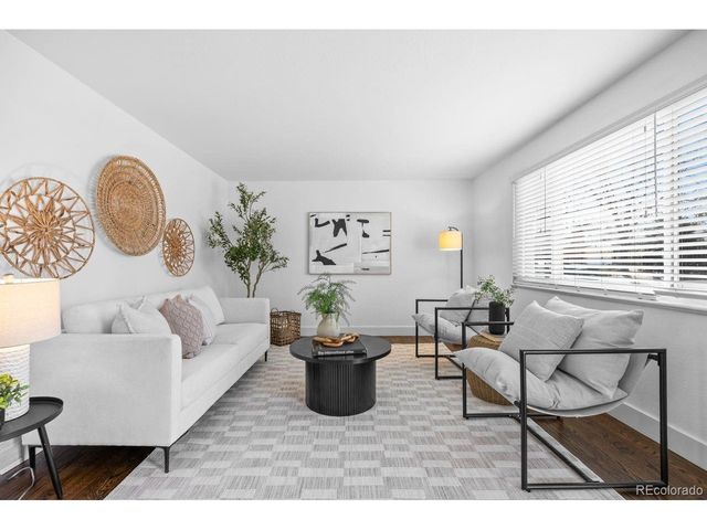 1528 S Jamaica St, Aurora, CO 80012