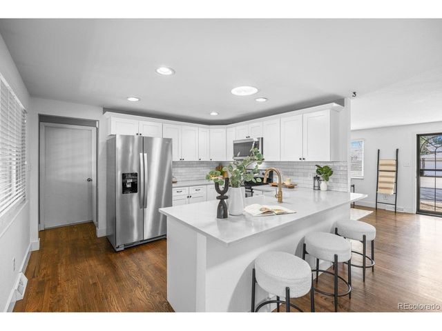 1528 S Jamaica St, Aurora, CO 80012