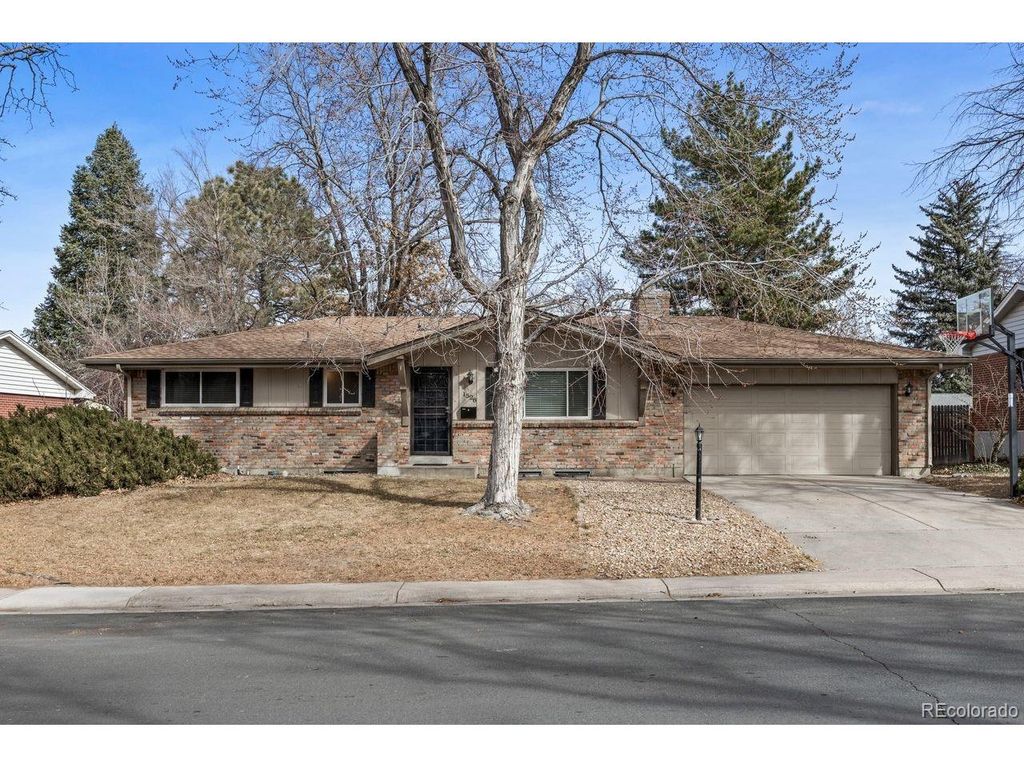 1528 S Jamaica St, Aurora, CO 80012