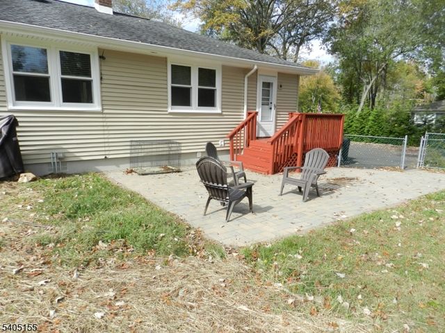 6 Crestwood Rd, Long Hill Twp., NJ 07933