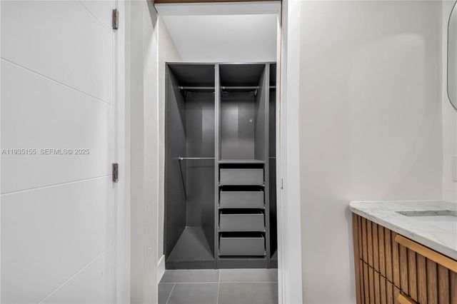 807 NW 51st St, Miami, FL 33127