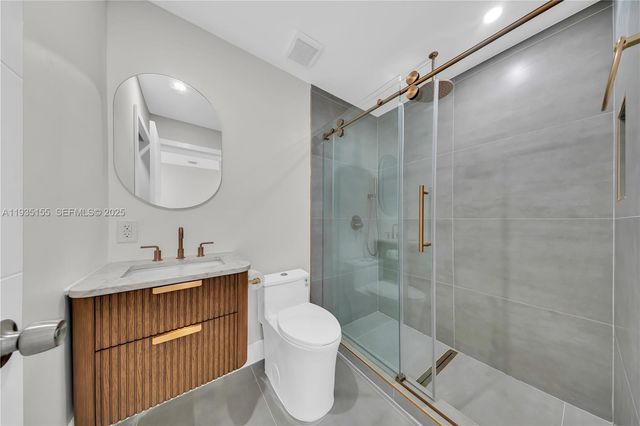 807 NW 51st St, Miami, FL 33127