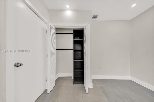 807 NW 51st St, Miami, FL 33127