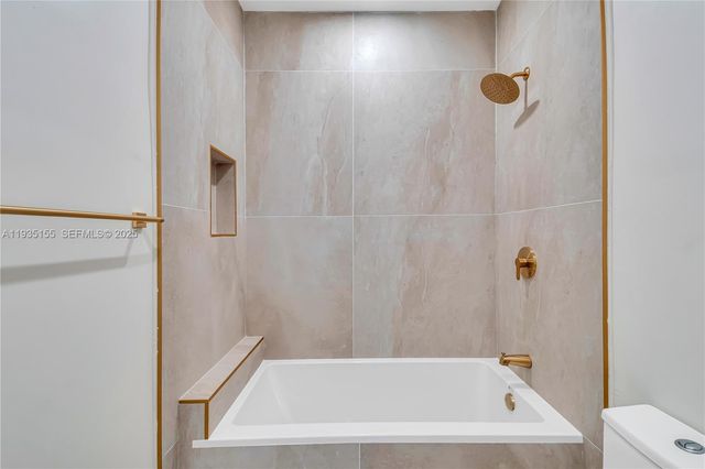 807 NW 51st St, Miami, FL 33127