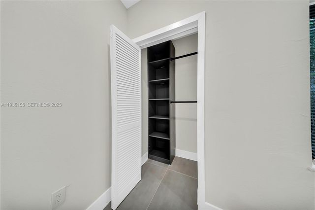 807 NW 51st St, Miami, FL 33127